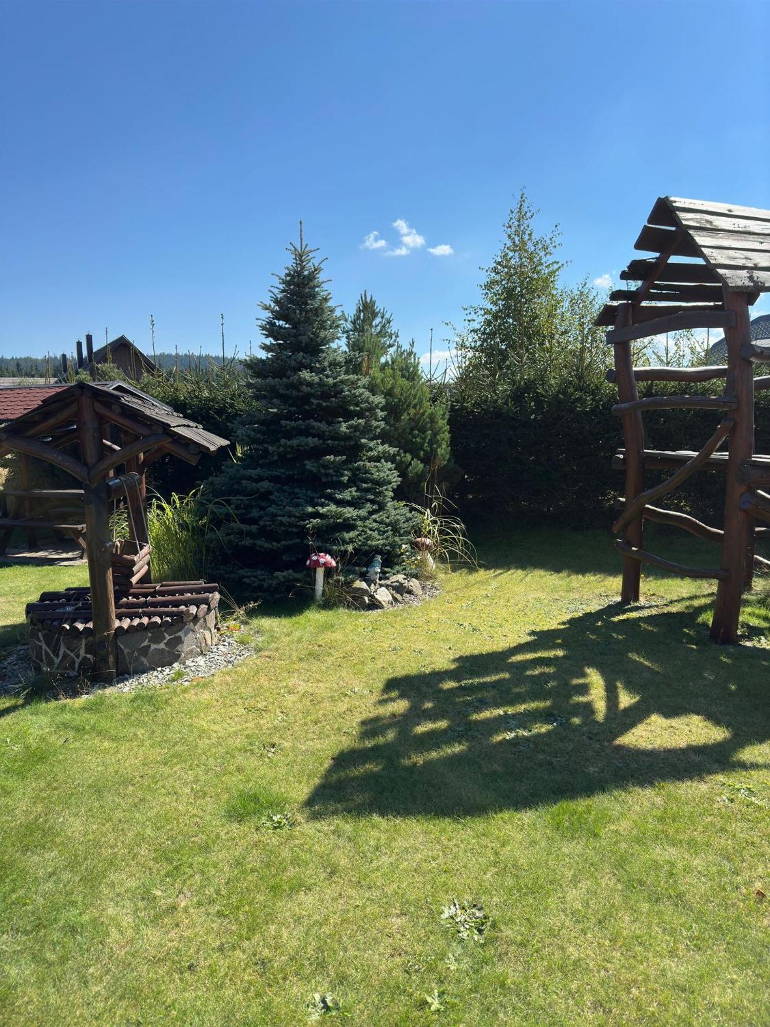 Slunecna Lada Lodge