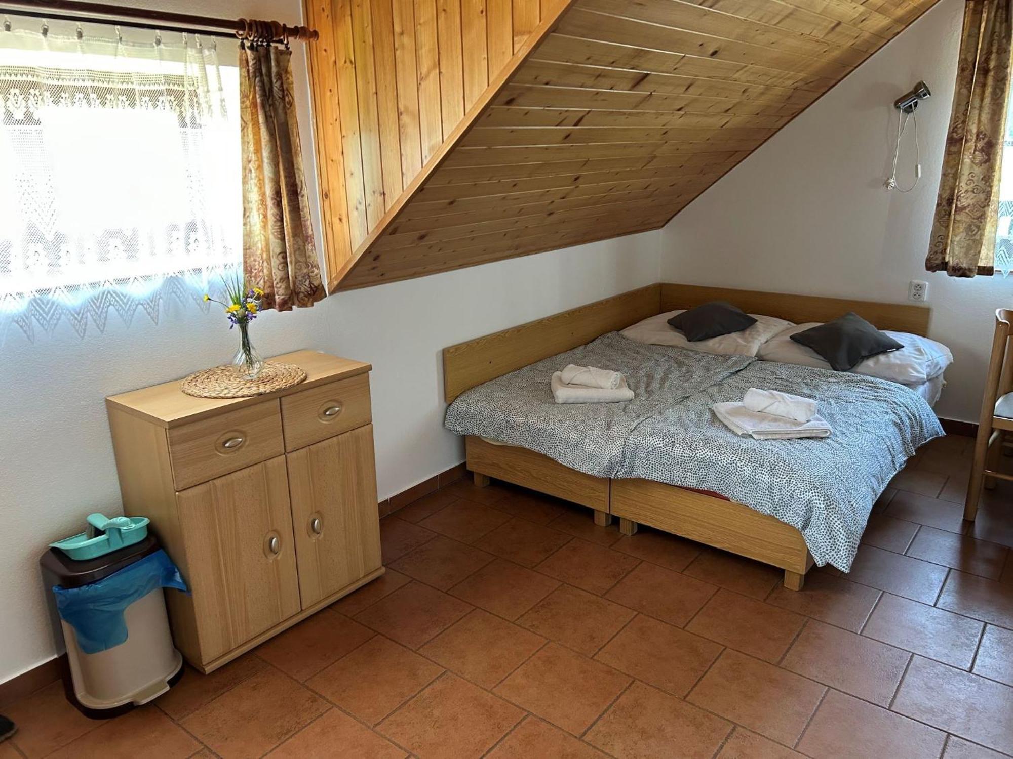 Slunecna Lada Lodge *